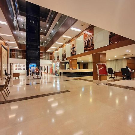 The Atrium Boutique Hotel Мисор Екстериор снимка