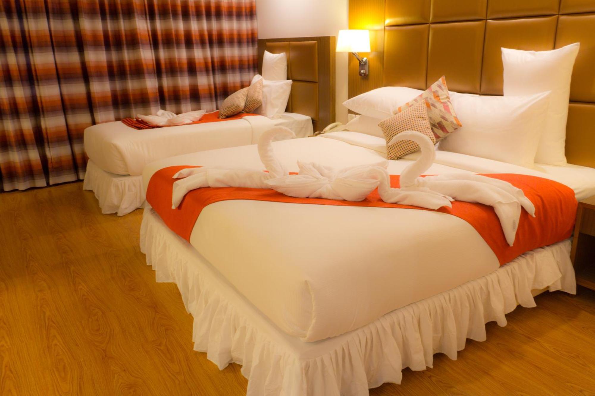 The Atrium Boutique Hotel Мисор Екстериор снимка