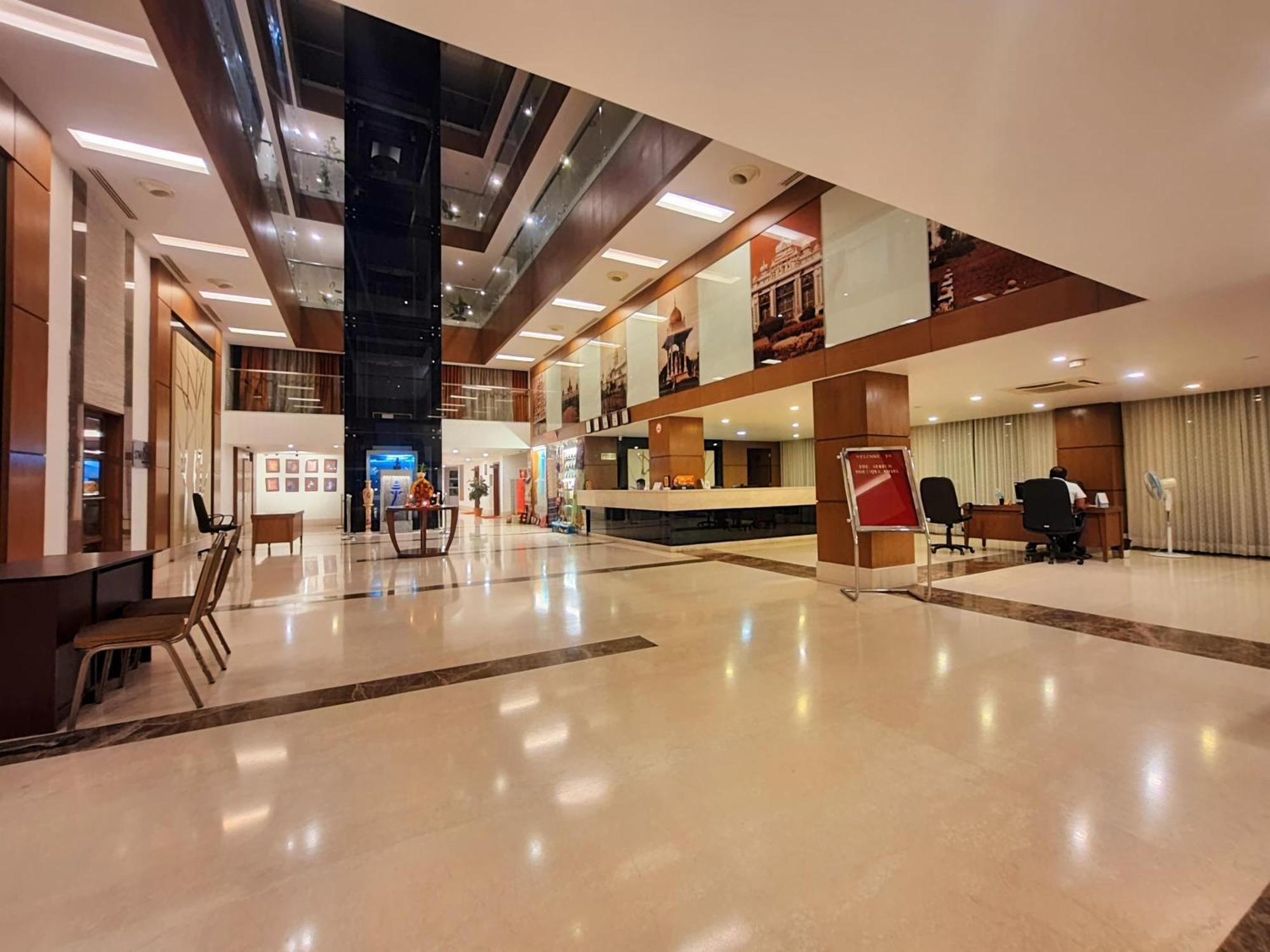 The Atrium Boutique Hotel Мисор Екстериор снимка